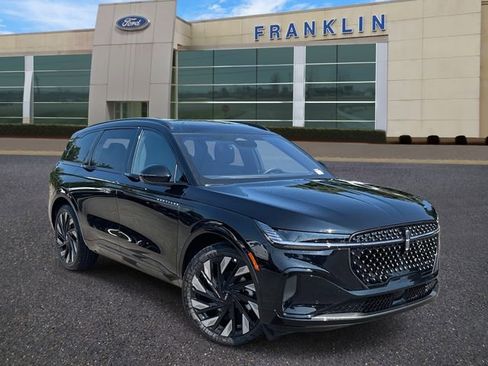 New 2025 Lincoln Nautilus Reserve w/ Jet Appearance Package AWD/4WD image 1