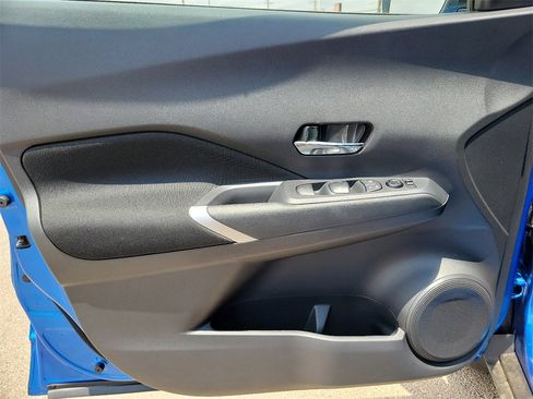 New 2024 Nissan Kicks SV image 18