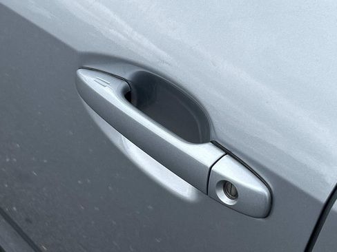 Used 2023 Subaru Outback Premium image 16