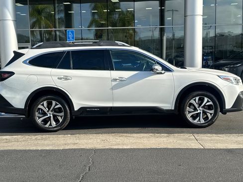 Used 2020 Subaru Outback Touring AWD/4WD image 3