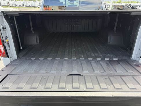 Used 2025 GMC Sierra 1500 AT4 w/ AT4 Premium Package AWD/4WD image 22