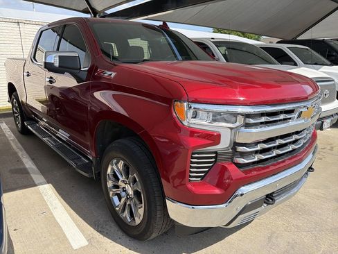 Used 2022 Chevrolet Silverado 1500 LTZ w/ LTZ Premium Package AWD/4WD image 2