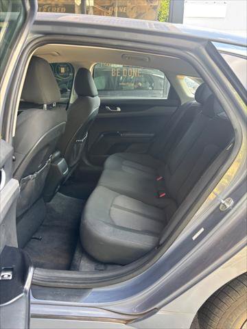 Used 2022 Kia K5 LXS FWD image 19