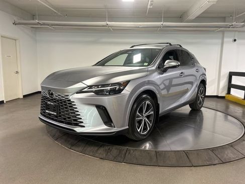 Used 2023 Lexus RX 350 Premium w/ Accessory Package (Z1) AWD/4WD image 4
