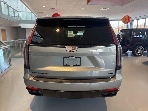 Used 2023 Cadillac Escalade Sport Platinum image 6