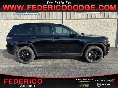 Used 2023 Jeep Grand Cherokee Limited w/ Black Appearance Package