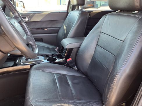 Used 2012 Ford Escape Limited FWD image 3