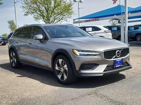 Used 2020 Volvo V60 T5 Cross Country w/ Protection Package Premier AWD/4WD image 7