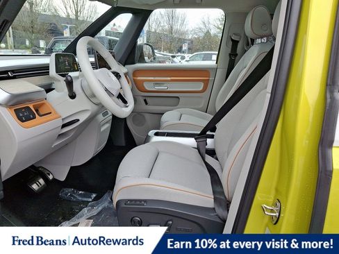 New 2025 Volkswagen ID. Buzz 1st Edition image 7