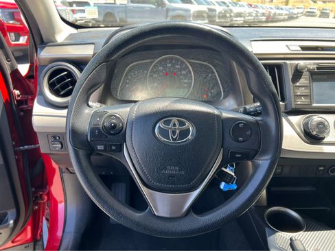 Used 2015 Toyota RAV4 LE FWD image 34