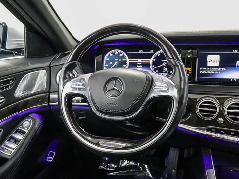 Used 2017 Mercedes-Benz S 550 Sedan image 16