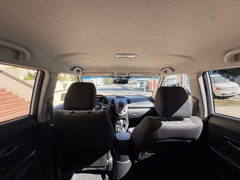 Used 2010 Kia Soul + w/ Audio Pkg FWD image 28