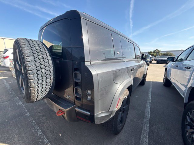 Used 2023 Land Rover Defender 110 X AWD/4WD image 4