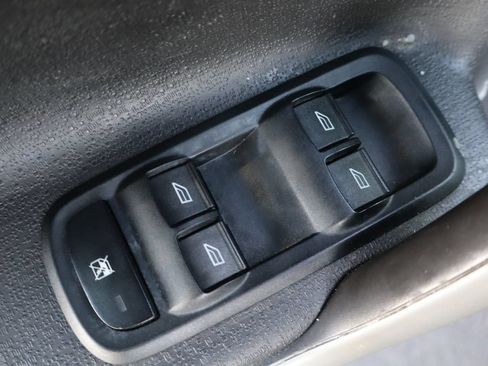 Used 2013 Ford Fiesta SE FWD image 27