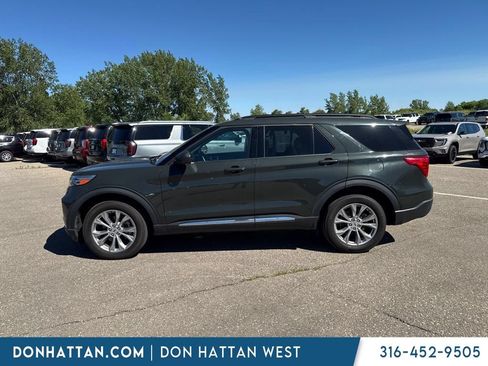 Used 2023 Ford Explorer XLT w/ Equipment Group 202A AWD/4WD image 9