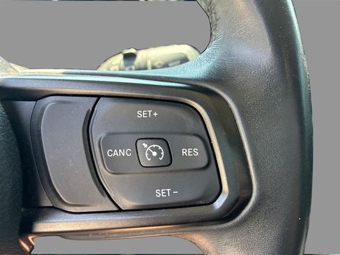 Used 2019 Jeep Wrangler Unlimited Sport S AWD/4WD image 36
