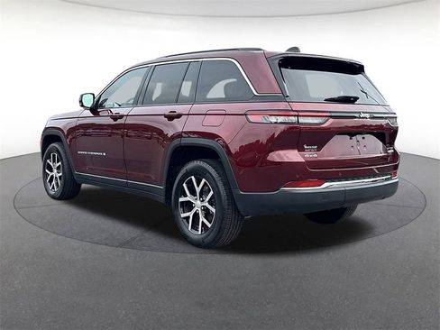 Certified 2024 Jeep Grand Cherokee Limited image 22