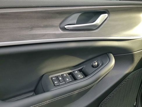 New 2026 Jeep Grand Cherokee Altitude image 23