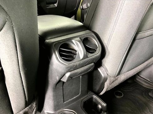 Used 2022 Jeep Wrangler Unlimited Sport image 10