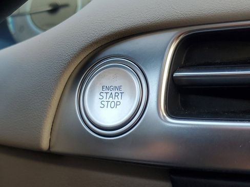 Used 2024 Hyundai Palisade Calligraphy image 32