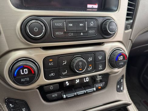 Used 2015 GMC Yukon XL Denali w/ Touring Package AWD/4WD image 24