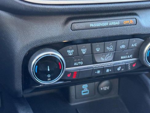 Used 2022 Ford Escape SEL image 23