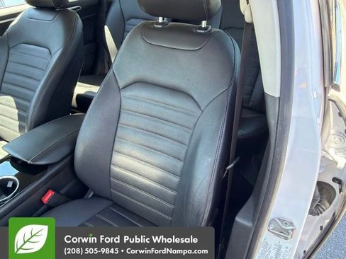Used 2016 Ford Fusion SE w/ Equipment Group 202A FWD image 23