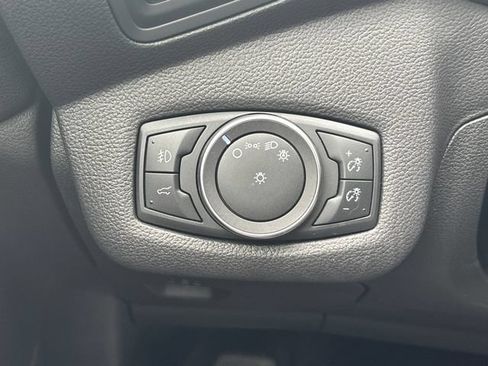 Used 2017 Ford Escape SE FWD image 18