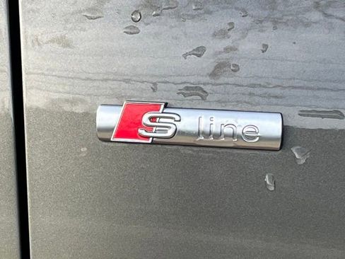 Used 2023 Audi Q3 2.0T Premium image 31