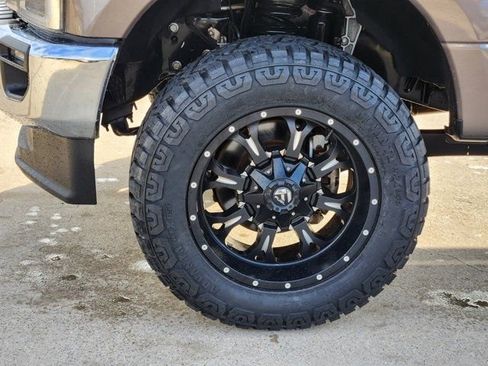 Used 2022 Ford F250 Lariat w/ Lariat Ultimate Package image 17