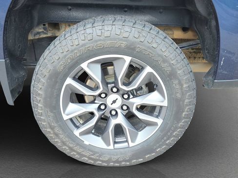 Used 2022 Chevrolet Silverado 1500 RST w/ Convenience Package II AWD/4WD image 5