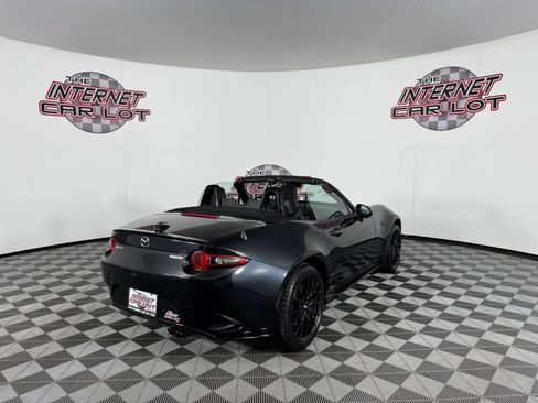 Used 2022 MAZDA MX-5 Miata Club w/ Brembo/BBS Recaro Package RWD image 12