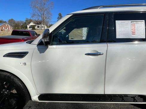 Used 2019 Nissan Armada Platinum w/ Captain's Chairs Package image 3