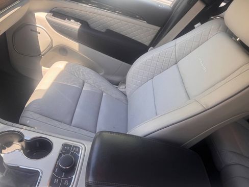 Used 2018 Jeep Grand Cherokee Summit AWD/4WD image 35