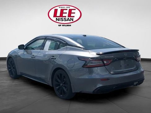 Used 2023 Nissan Maxima SR w/ Sport Mat Group FWD image 5