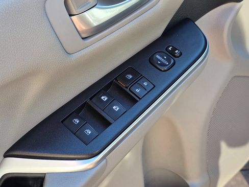 Used 2017 Toyota Camry LE FWD image 26