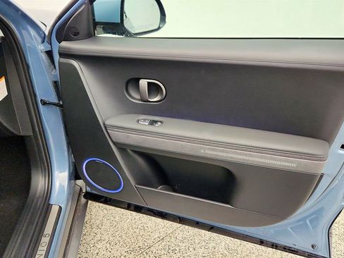 Used 2025 Hyundai Ioniq 5 Limited image 26