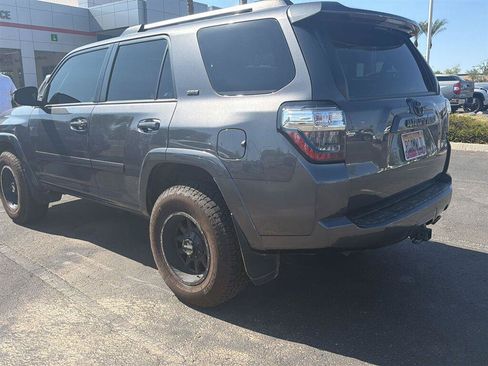 Used 2021 Toyota 4Runner SR5 AWD/4WD image 3