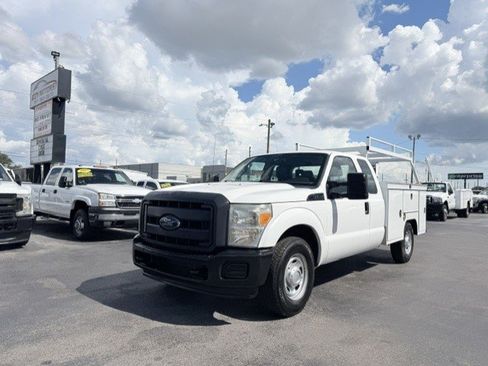 Used 2015 Ford F250 XL RWD image 1