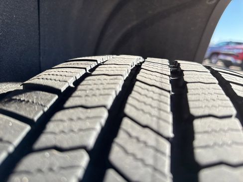 Used 2019 GMC Acadia SLE image 10