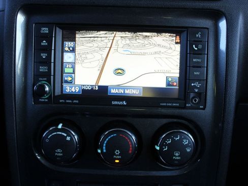 Used 2009 Dodge Challenger SRT8 RWD image 18