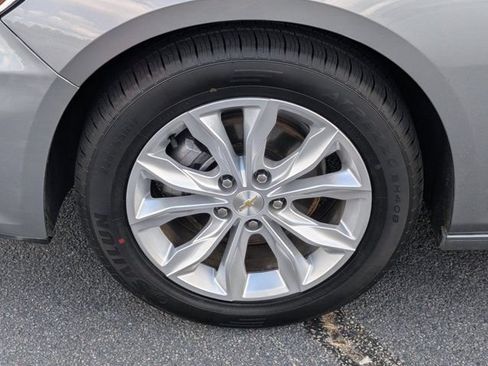 Used 2024 Chevrolet Malibu LT FWD image 13