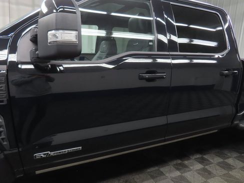 Used 2025 Ford F450 Platinum image 52