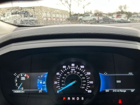 Used 2024 Ford Edge Titanium image 7