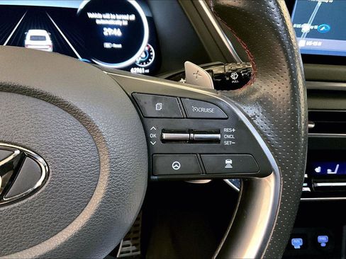 Used 2021 Hyundai Sonata SEL Plus w/ Tech Package image 18