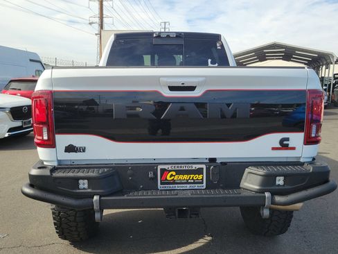 Used 2025 RAM 2500 Laramie AWD/4WD image 31