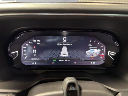 Used 2023 GMC Yukon XL Denali Ultimate image 11