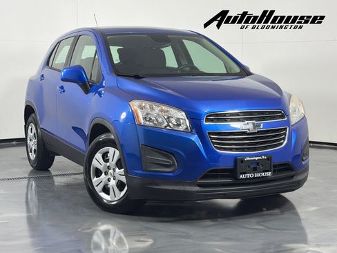 Used 2016 Chevrolet Trax LS w/ LPO, Protection Package FWD image 1