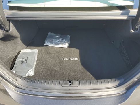 Used 2023 Genesis G70 2.0T image 22