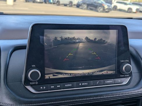 Certified 2023 Nissan Rogue SV image 21